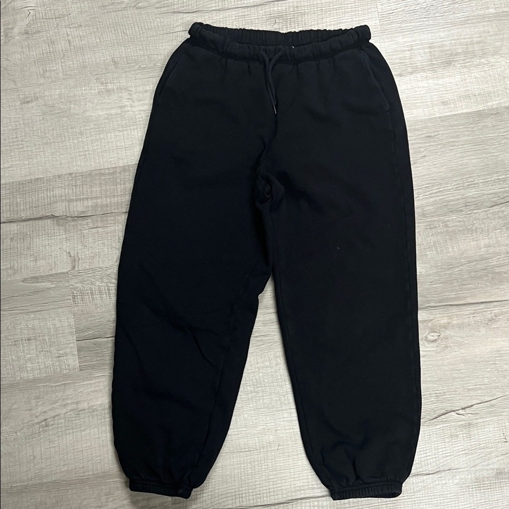 Old Navy Black Women’s Jogger Sweatpants - Elastic Waist & Cuffs